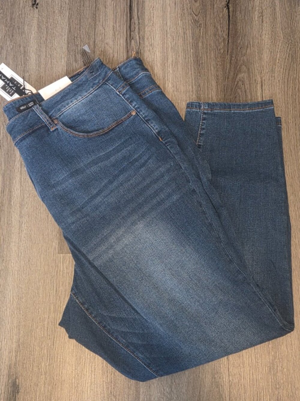 Tahari Classic Skinny Kelly Jeans | Women’s Plus 24W | New With Tag